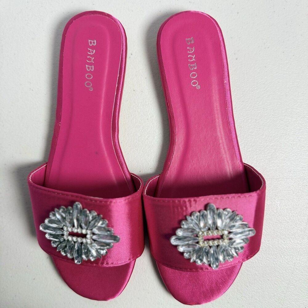 Women's Magenta Pink Sandals New Size 7 Bamboo
